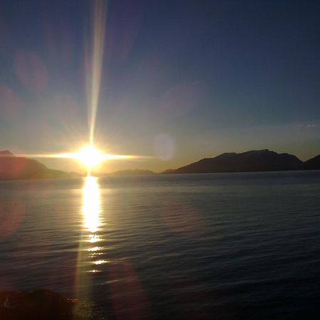 Lyngen Apartments Lyngseidet Esterno foto